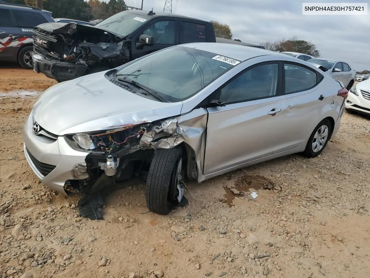 5NPDH4AE3GH757421 2016 Hyundai Elantra Se