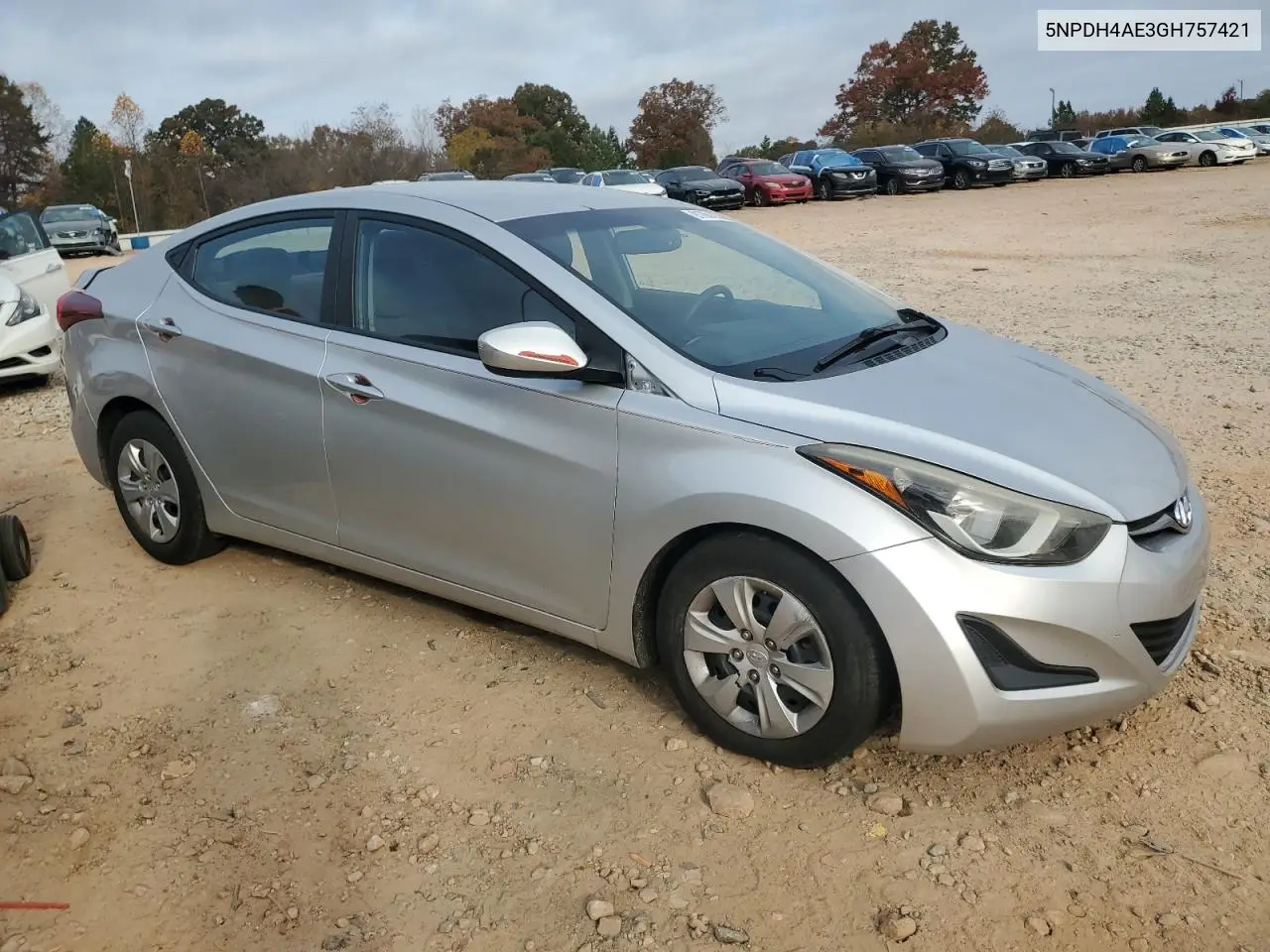 5NPDH4AE3GH757421 2016 Hyundai Elantra Se