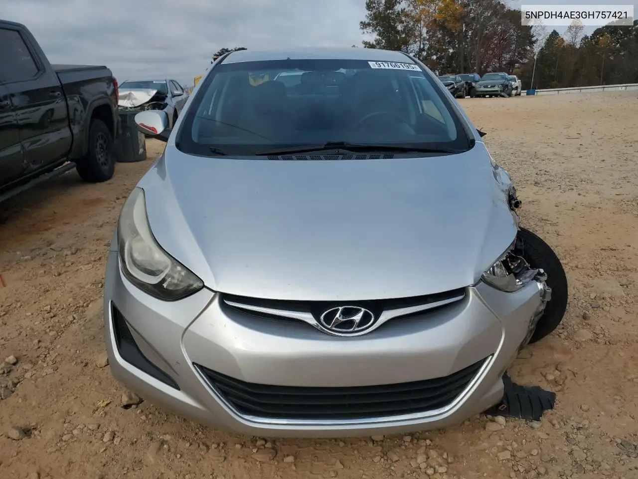 5NPDH4AE3GH757421 2016 Hyundai Elantra Se