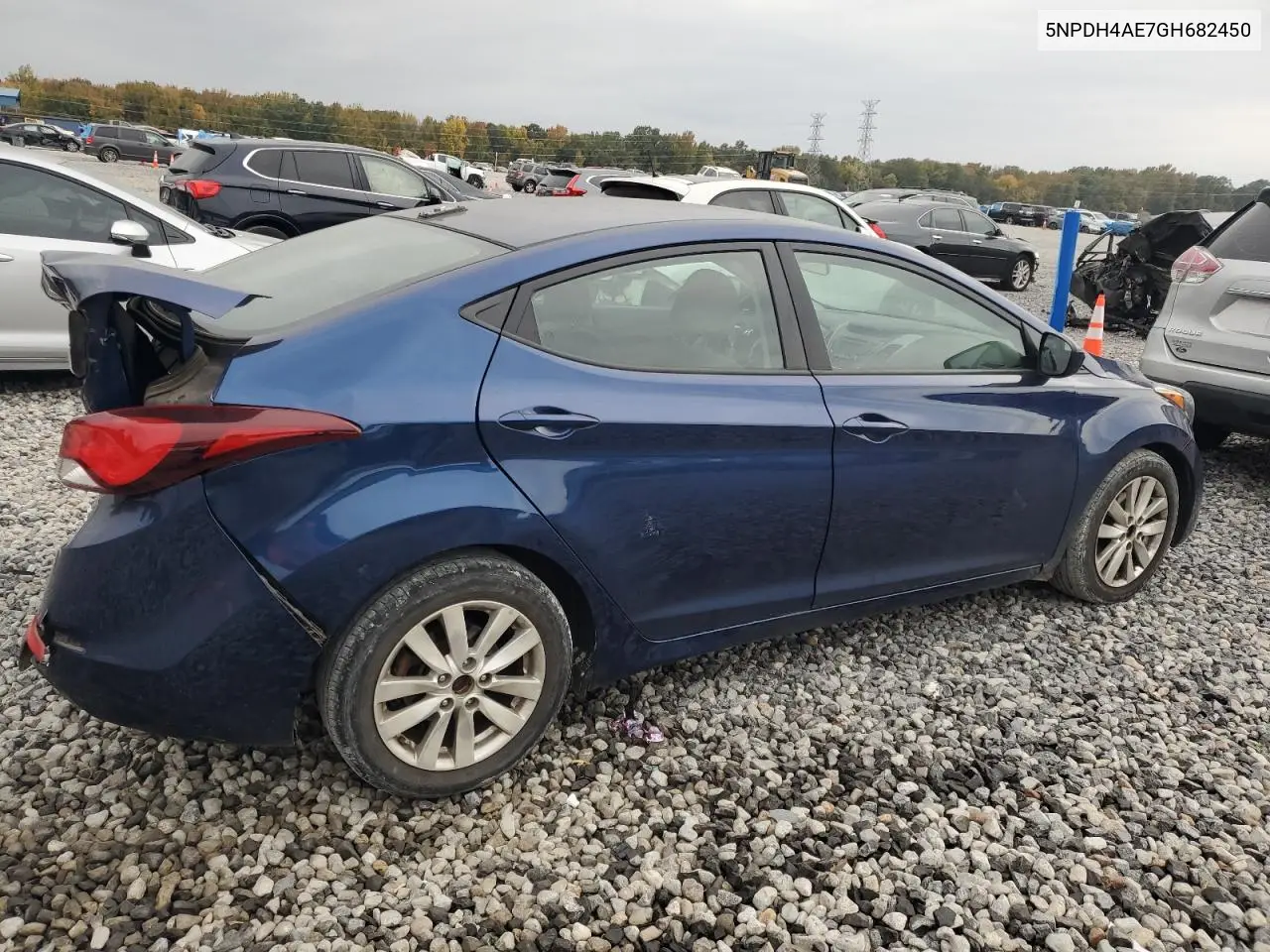 5NPDH4AE7GH682450 2016 Hyundai Elantra Se