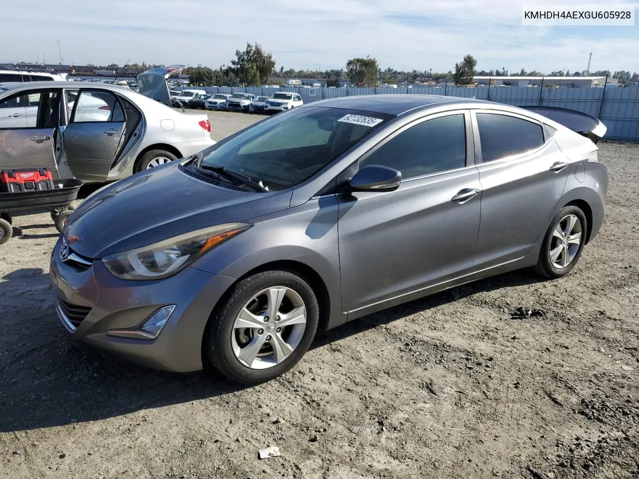 KMHDH4AEXGU605928 2016 Hyundai Elantra Se