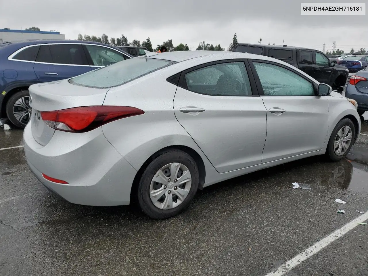 5NPDH4AE2GH716181 2016 Hyundai Elantra Se