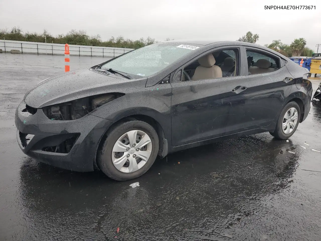 5NPDH4AE7GH773671 2016 Hyundai Elantra Se
