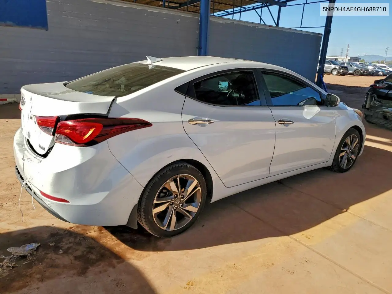 5NPDH4AE4GH688710 2016 Hyundai Elantra Se