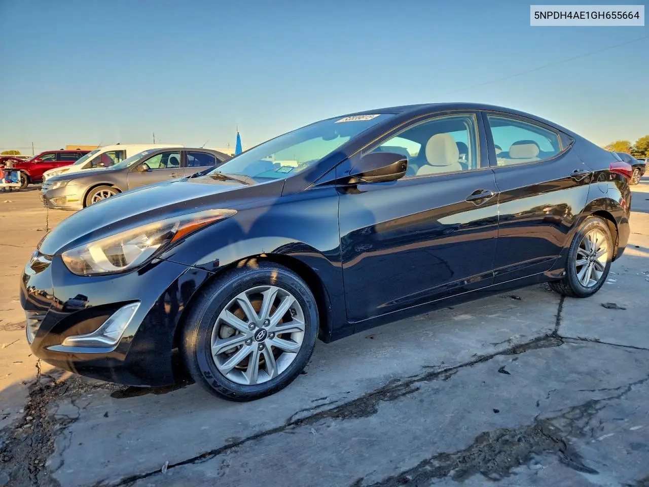 5NPDH4AE1GH655664 2016 Hyundai Elantra Se