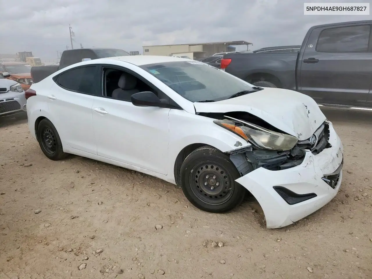 5NPDH4AE9GH687827 2016 Hyundai Elantra Se