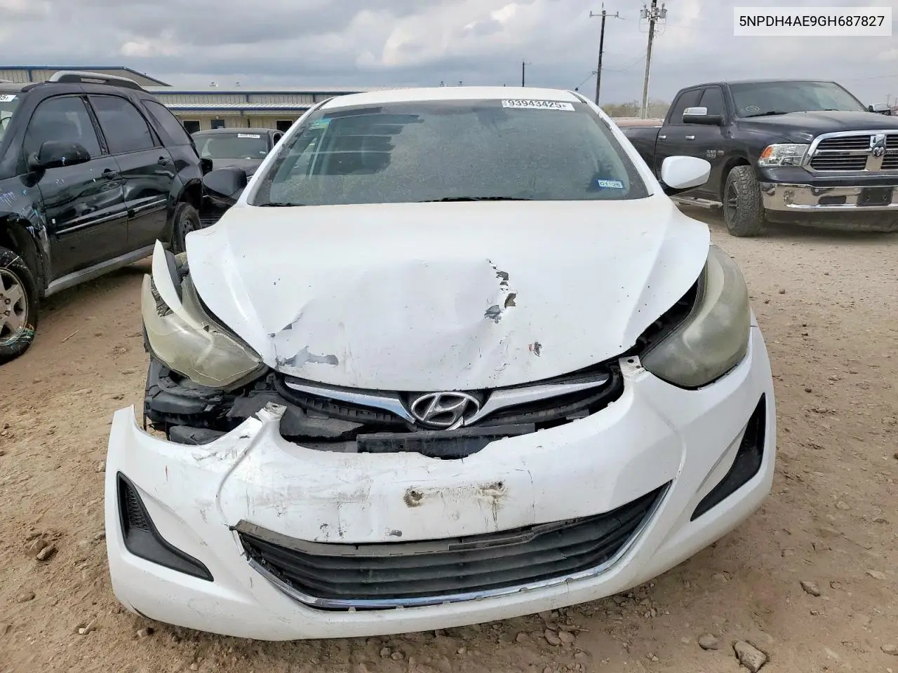 5NPDH4AE9GH687827 2016 Hyundai Elantra Se