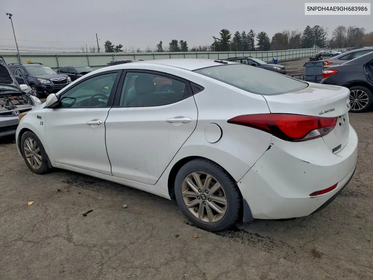 5NPDH4AE9GH683986 2016 Hyundai Elantra Se