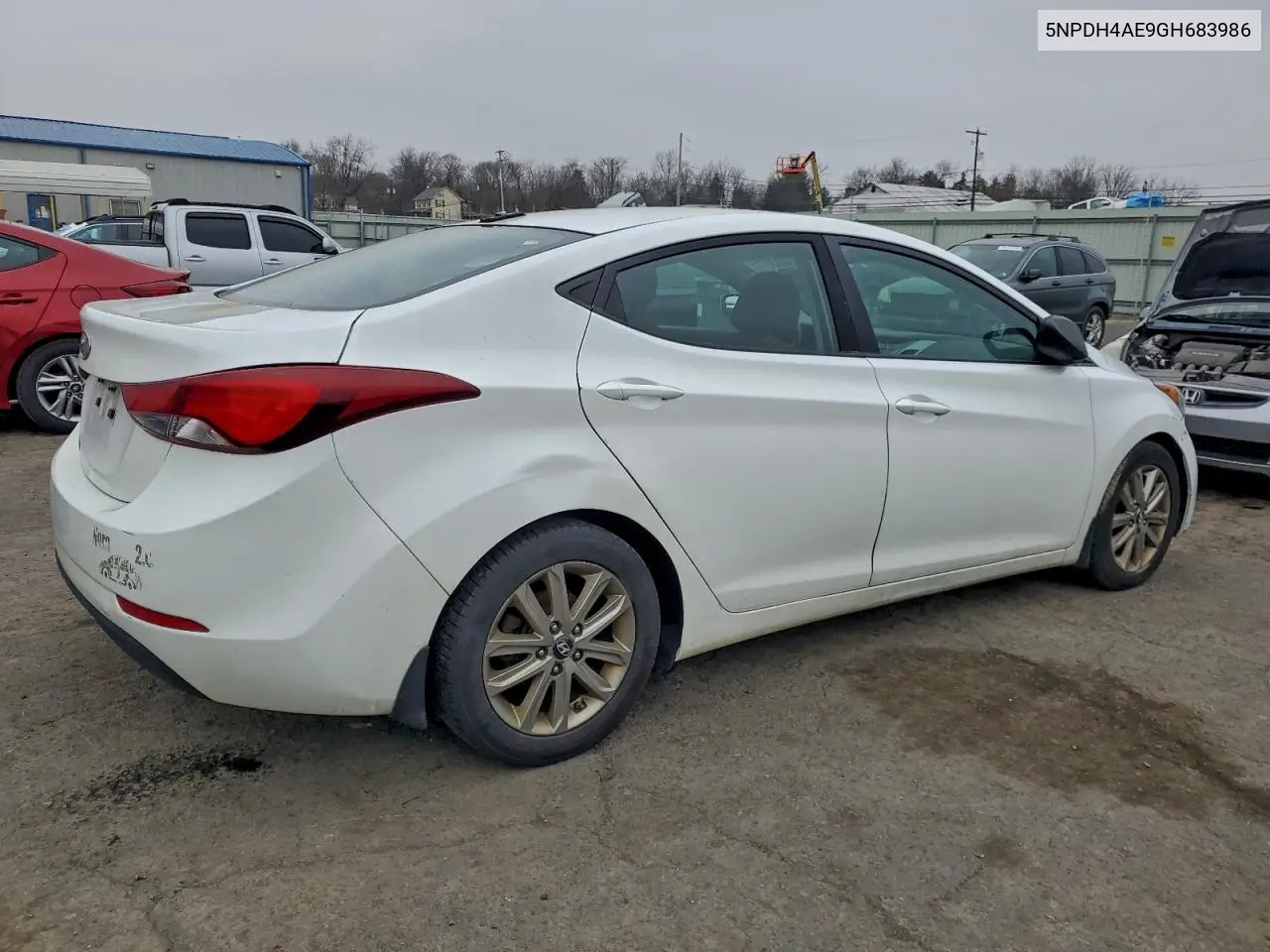 5NPDH4AE9GH683986 2016 Hyundai Elantra Se