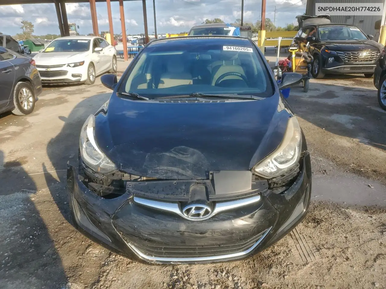 5NPDH4AE2GH774226 2016 Hyundai Elantra Se