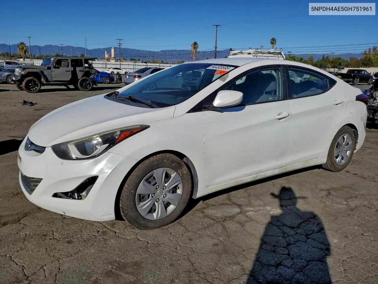 5NPDH4AE5GH751961 2016 Hyundai Elantra Se