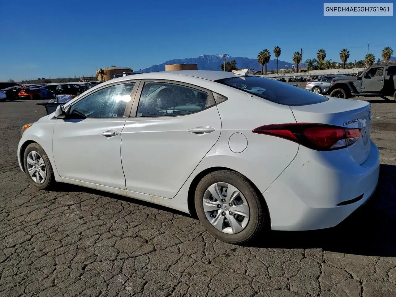 5NPDH4AE5GH751961 2016 Hyundai Elantra Se