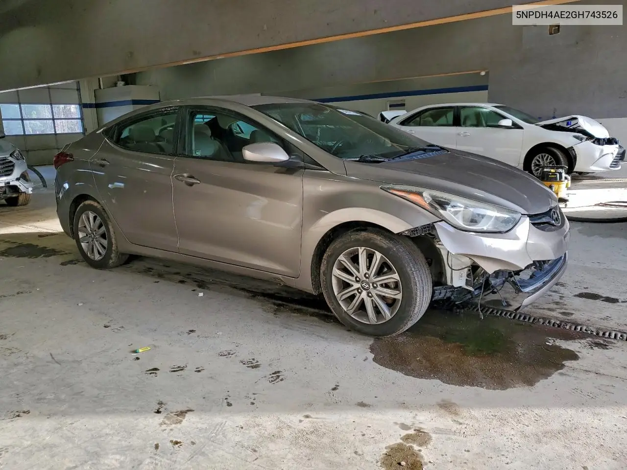5NPDH4AE2GH743526 2016 Hyundai Elantra Se