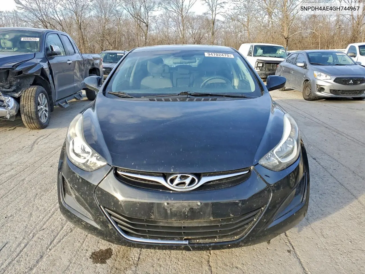 5NPDH4AE4GH744967 2016 Hyundai Elantra Se