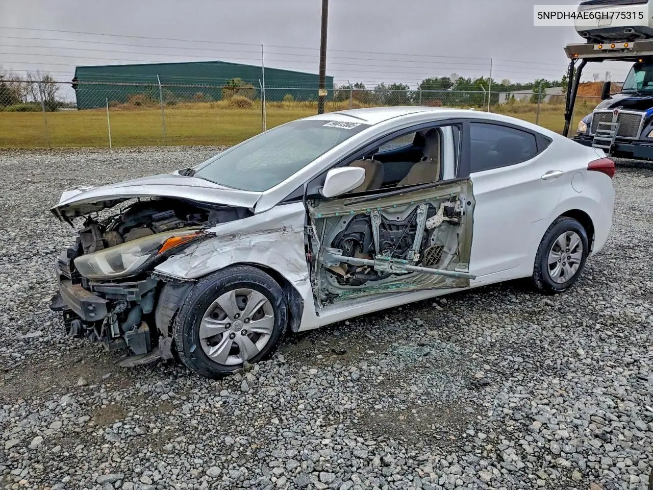 5NPDH4AE6GH775315 2016 Hyundai Elantra Se