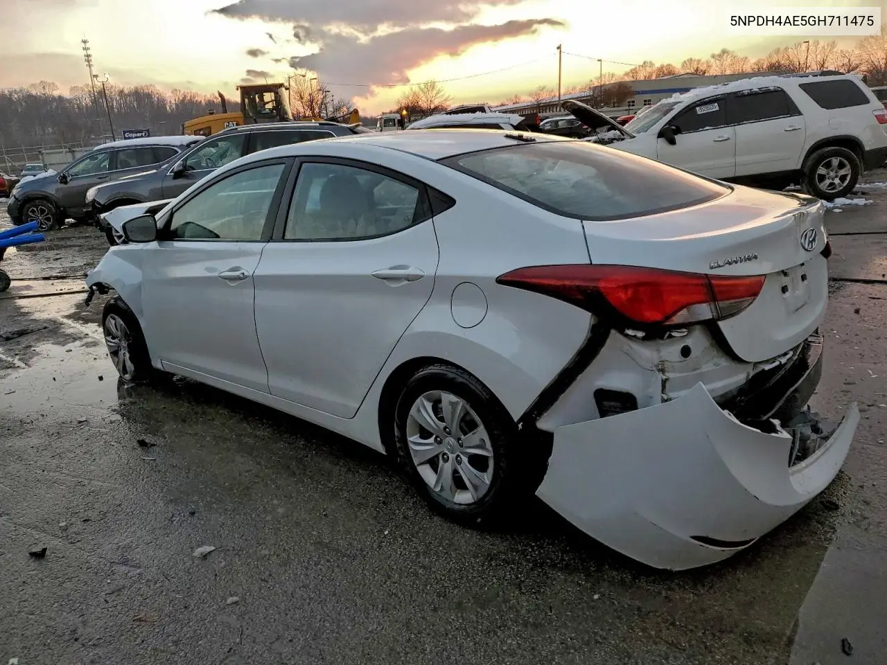 5NPDH4AE5GH711475 2016 Hyundai Elantra Se