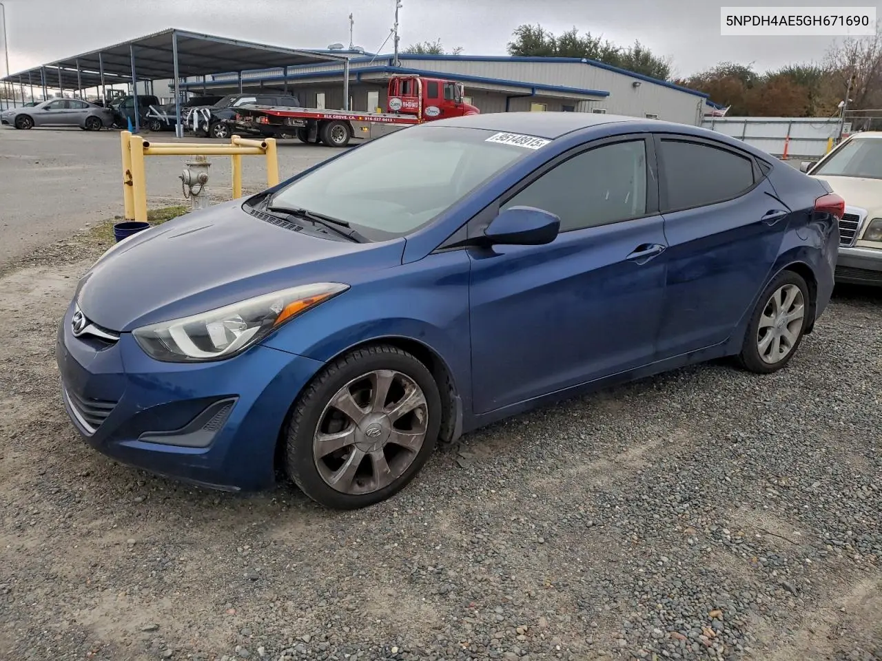 5NPDH4AE5GH671690 2016 Hyundai Elantra Se