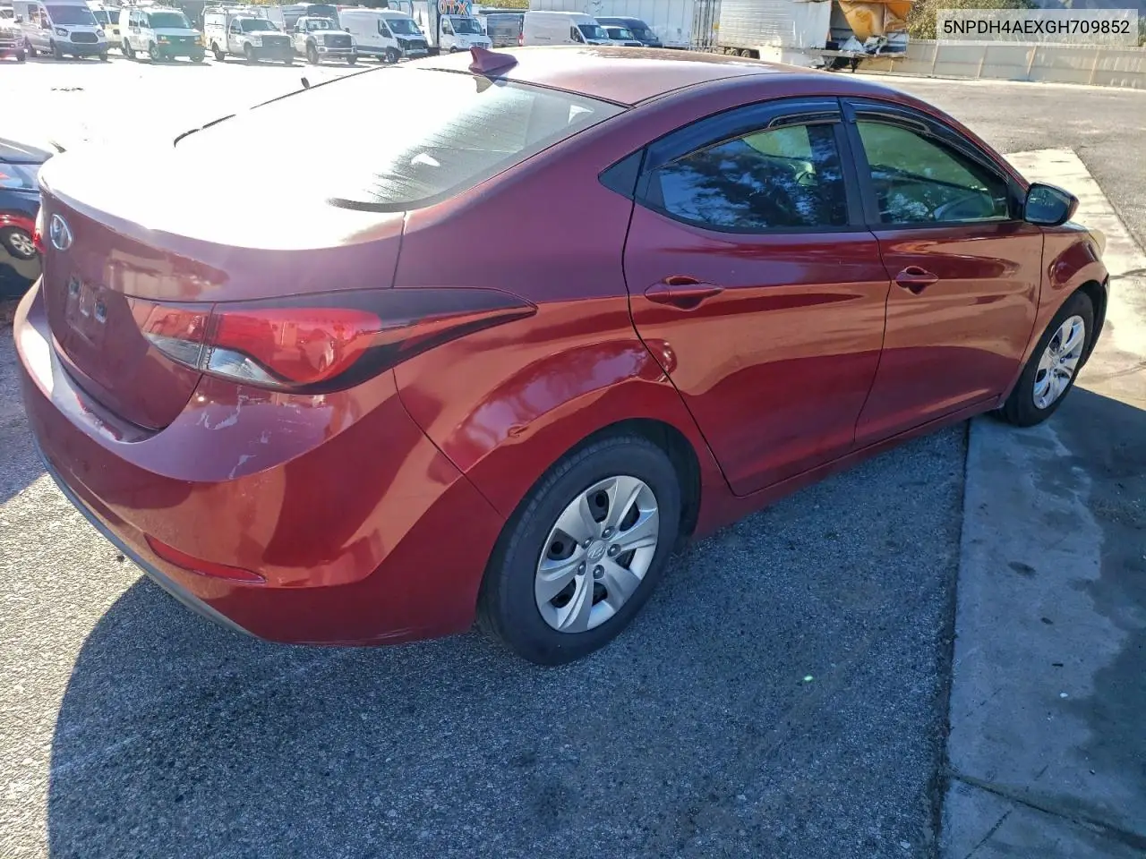 5NPDH4AEXGH709852 2016 Hyundai Elantra Se