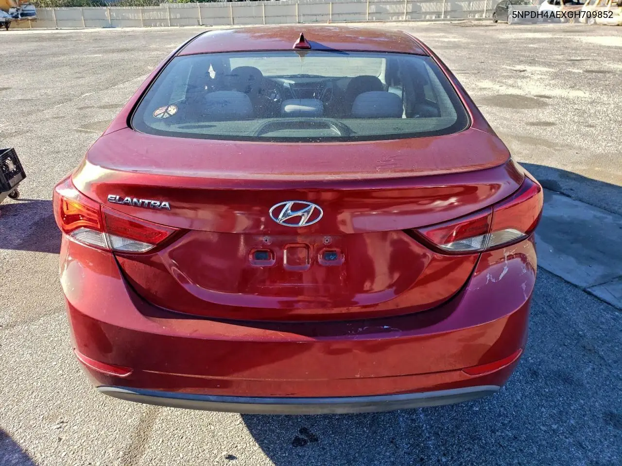 5NPDH4AEXGH709852 2016 Hyundai Elantra Se