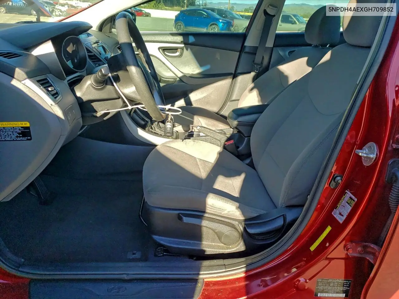 5NPDH4AEXGH709852 2016 Hyundai Elantra Se