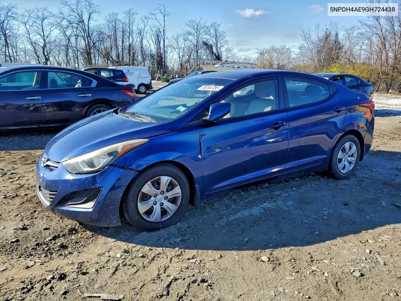 5NPDH4AE9GH724438 2016 Hyundai Elantra Se