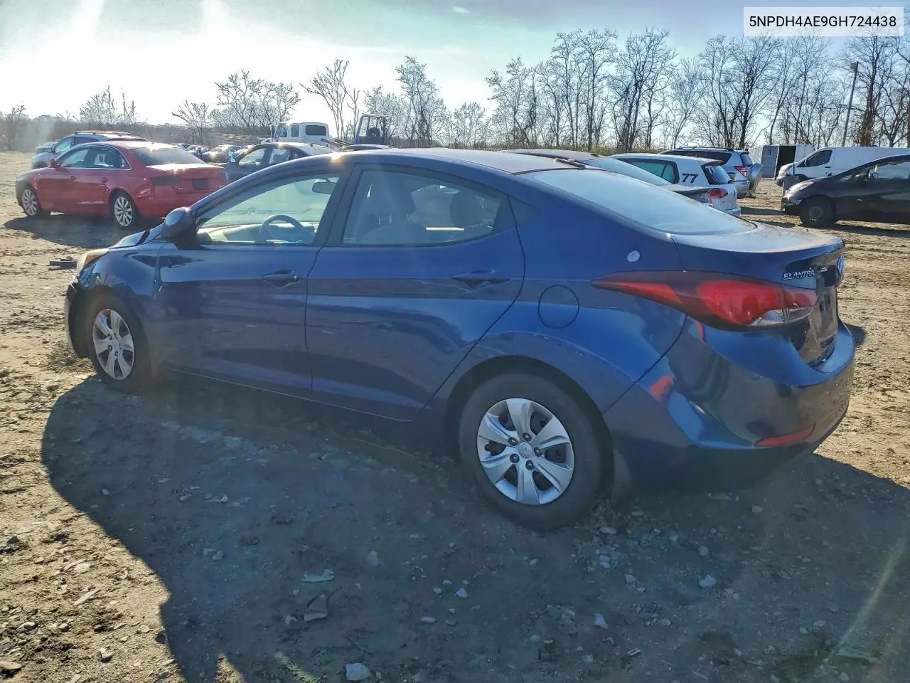 5NPDH4AE9GH724438 2016 Hyundai Elantra Se
