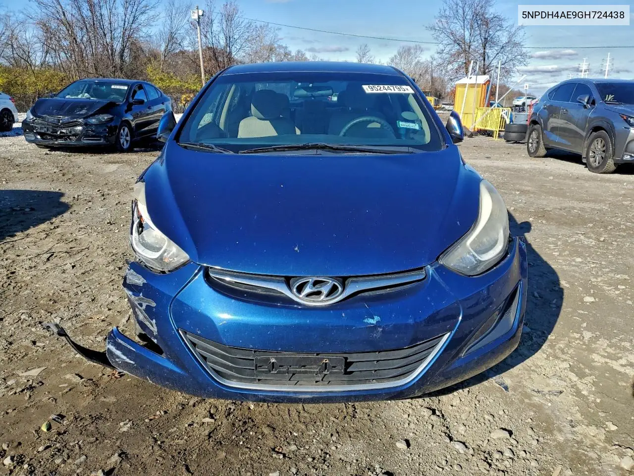 5NPDH4AE9GH724438 2016 Hyundai Elantra Se
