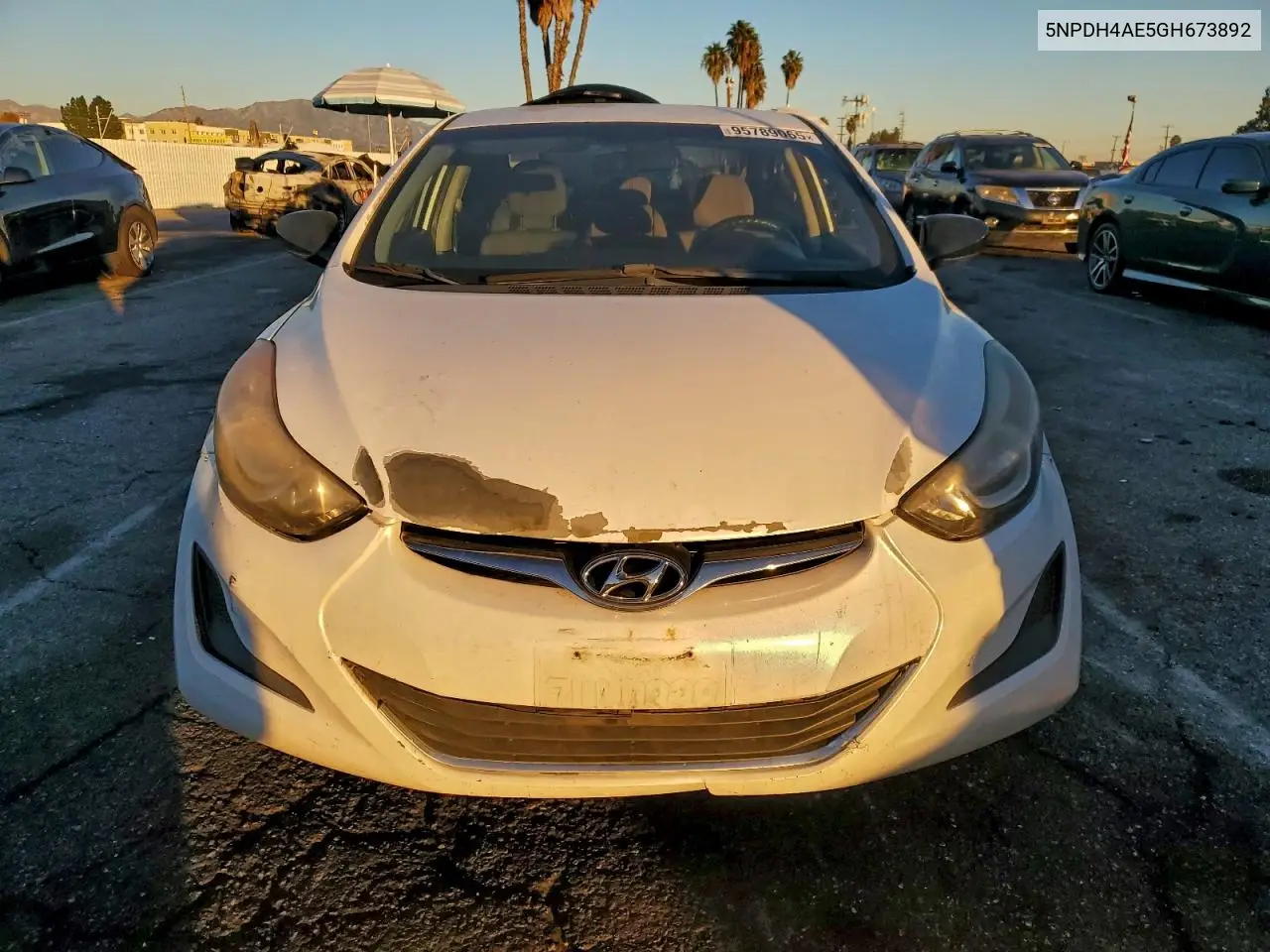 5NPDH4AE5GH673892 2016 Hyundai Elantra Se