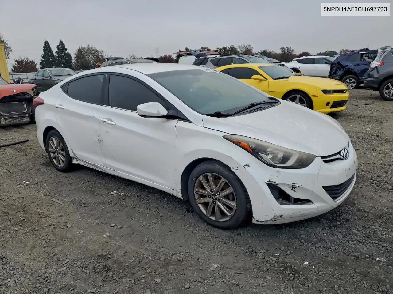 5NPDH4AE3GH697723 2016 Hyundai Elantra Se