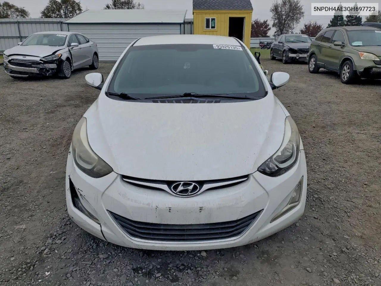 5NPDH4AE3GH697723 2016 Hyundai Elantra Se