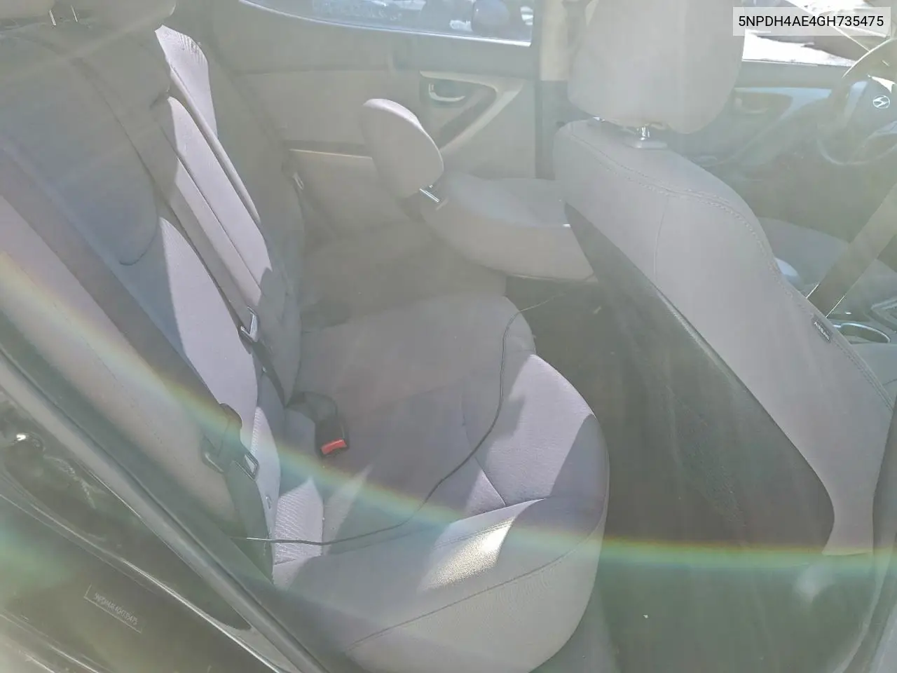 5NPDH4AE4GH735475 2016 Hyundai Elantra Se