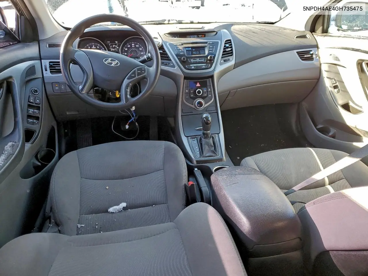 5NPDH4AE4GH735475 2016 Hyundai Elantra Se