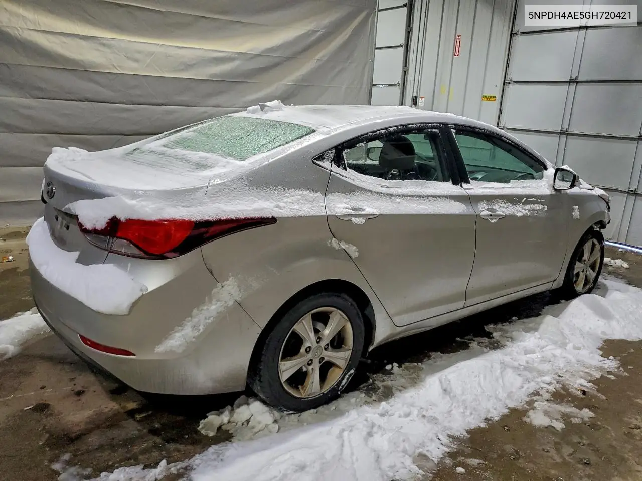 5NPDH4AE5GH720421 2016 Hyundai Elantra Se
