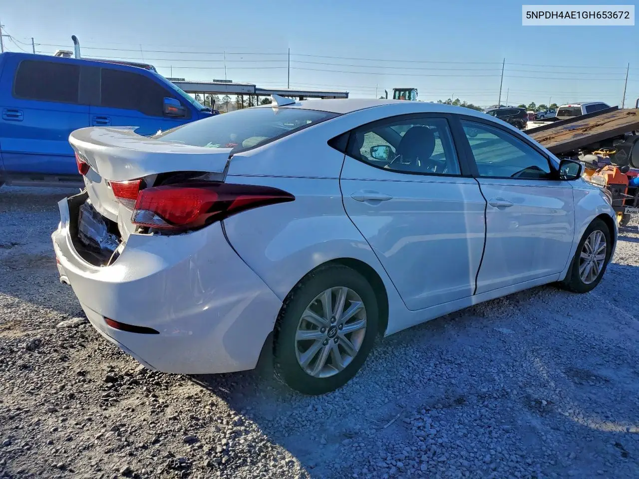 5NPDH4AE1GH653672 2016 Hyundai Elantra Se