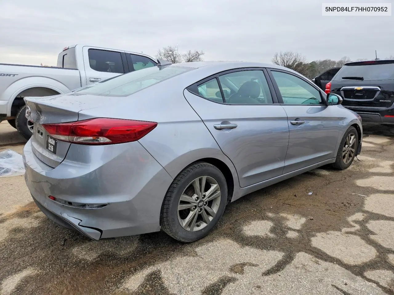 5NPD84LF7HH070952 2017 Hyundai Elantra Se