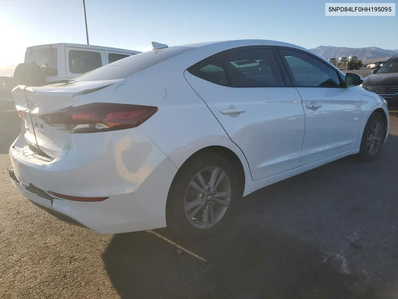 5NPD84LF0HH195095 2017 Hyundai Elantra Se