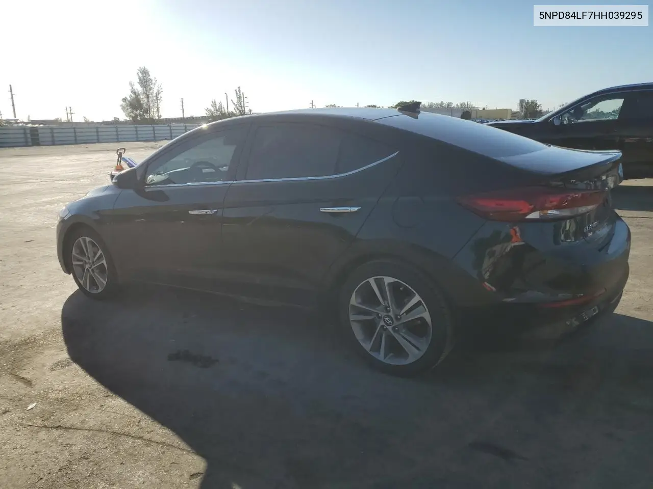 5NPD84LF7HH039295 2017 Hyundai Elantra Se