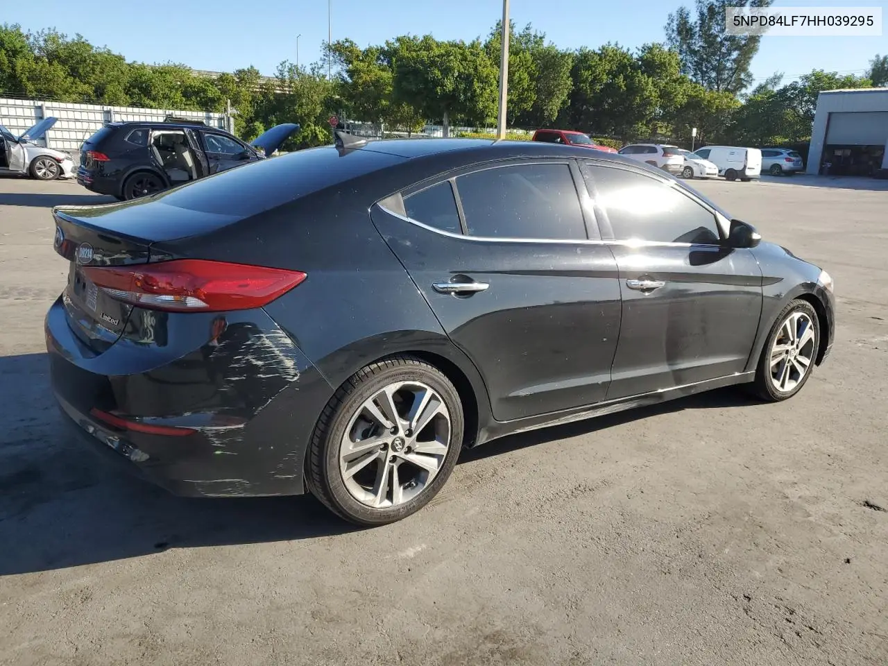 5NPD84LF7HH039295 2017 Hyundai Elantra Se