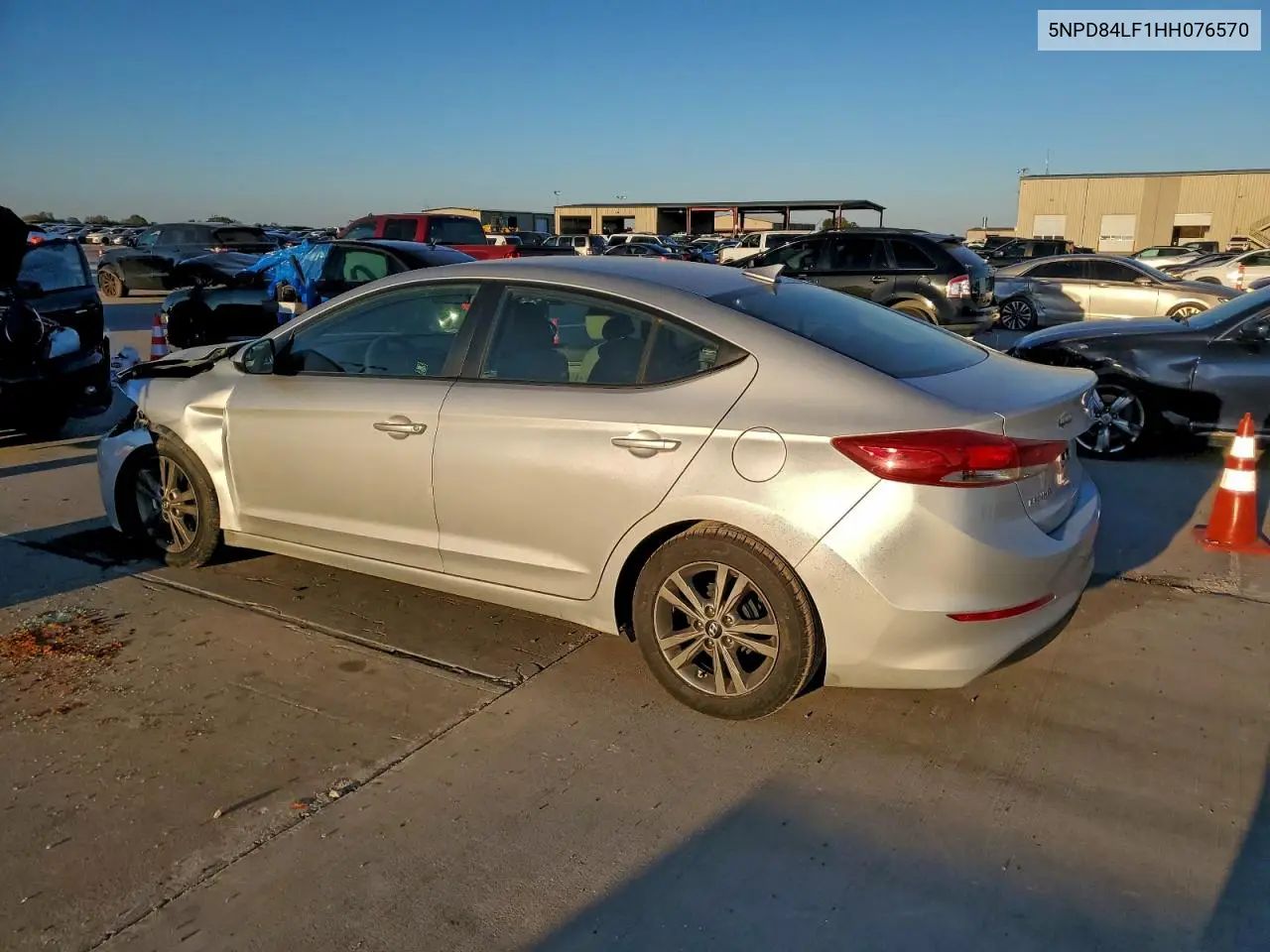 5NPD84LF1HH076570 2017 Hyundai Elantra Se