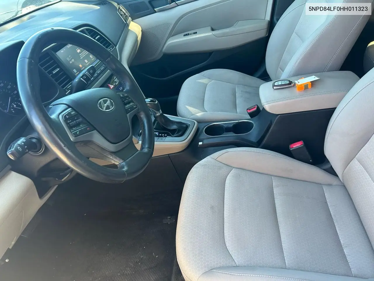 5NPD84LF0HH011323 2017 Hyundai Elantra Se