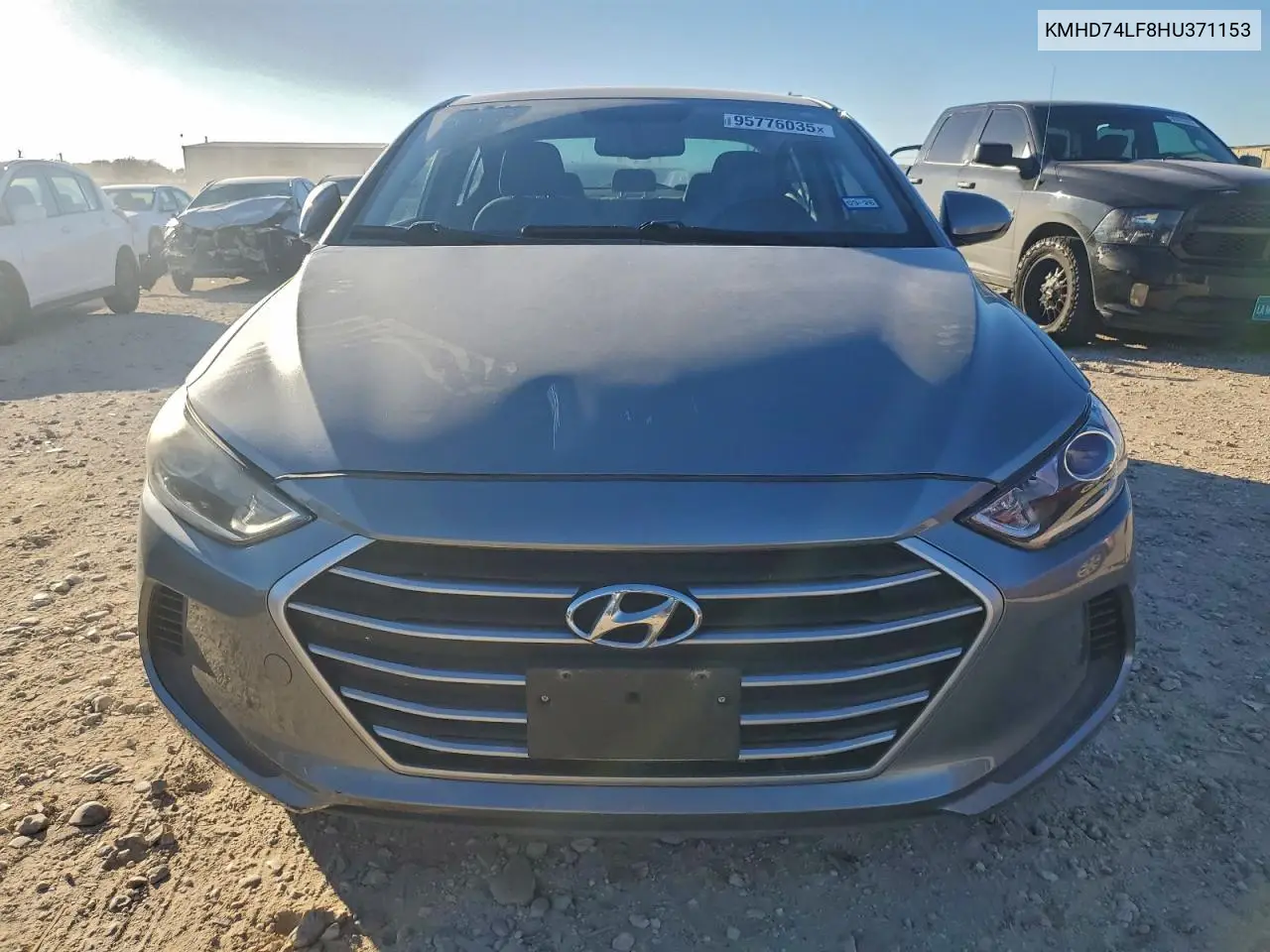 KMHD74LF8HU371153 2017 Hyundai Elantra Se