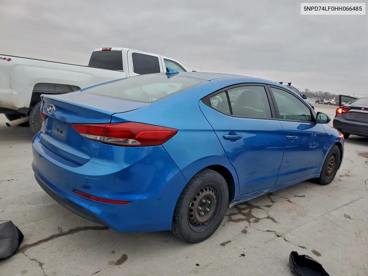 5NPD74LF0HH066485 2017 Hyundai Elantra Se