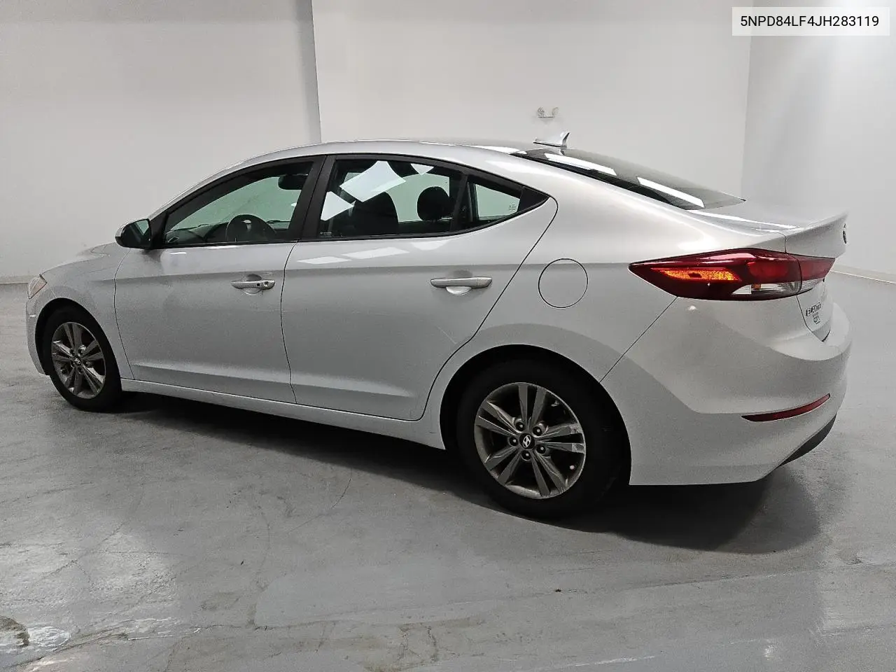 5NPD84LF4JH283119 2018 Hyundai Elantra Sel