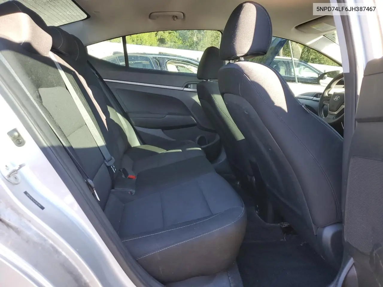 5NPD74LF6JH387467 2018 Hyundai Elantra Se