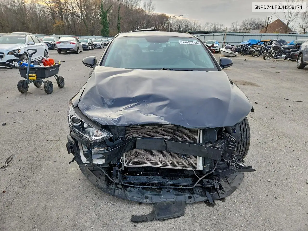 5NPD74LF0JH358174 2018 Hyundai Elantra Se