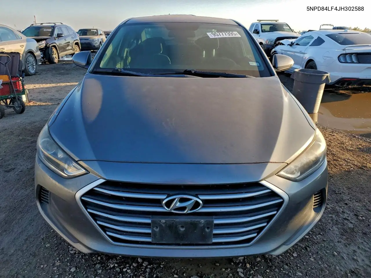 5NPD84LF4JH302588 2018 Hyundai Elantra Sel