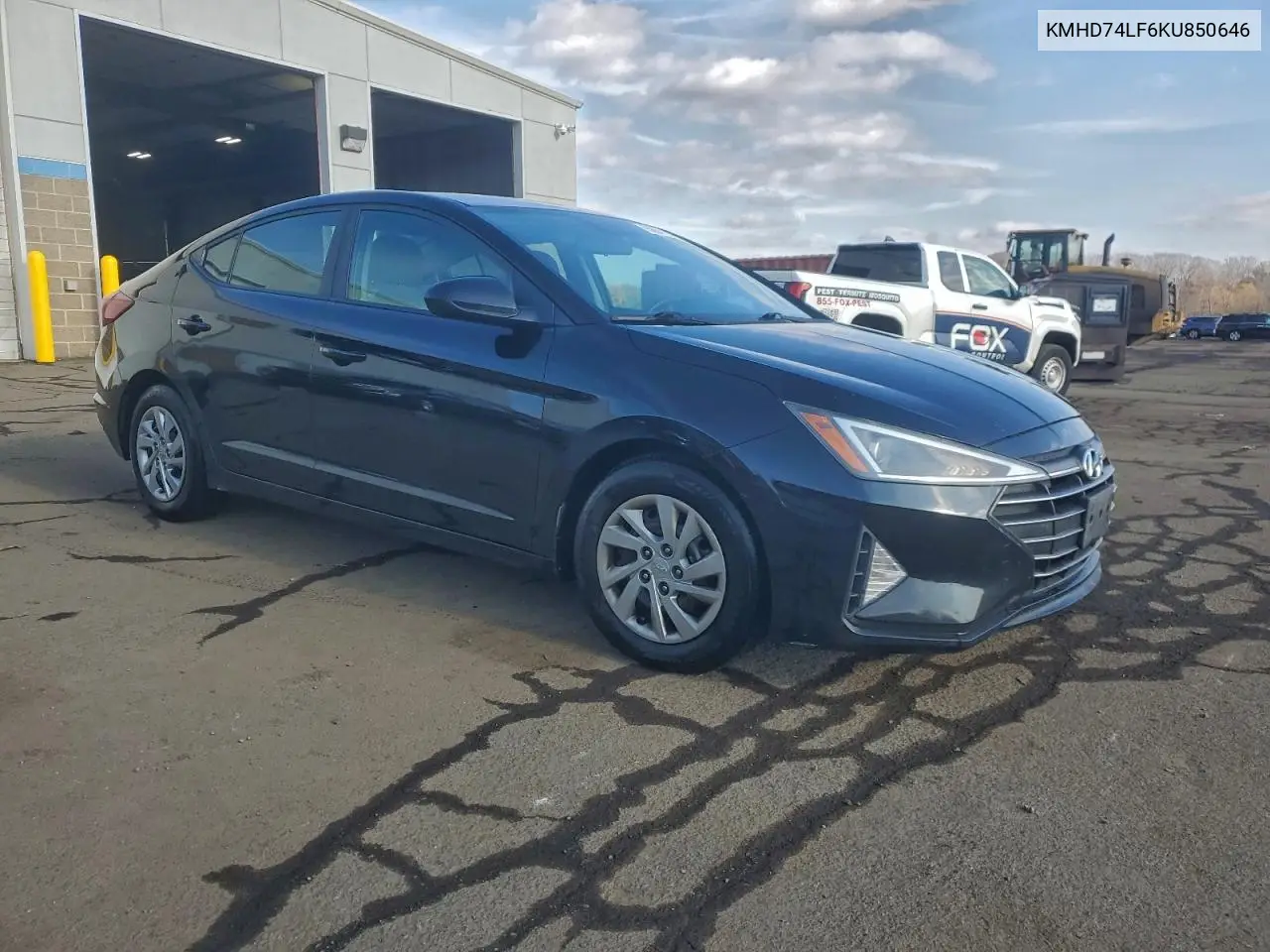 KMHD74LF6KU850646 2019 Hyundai Elantra Se