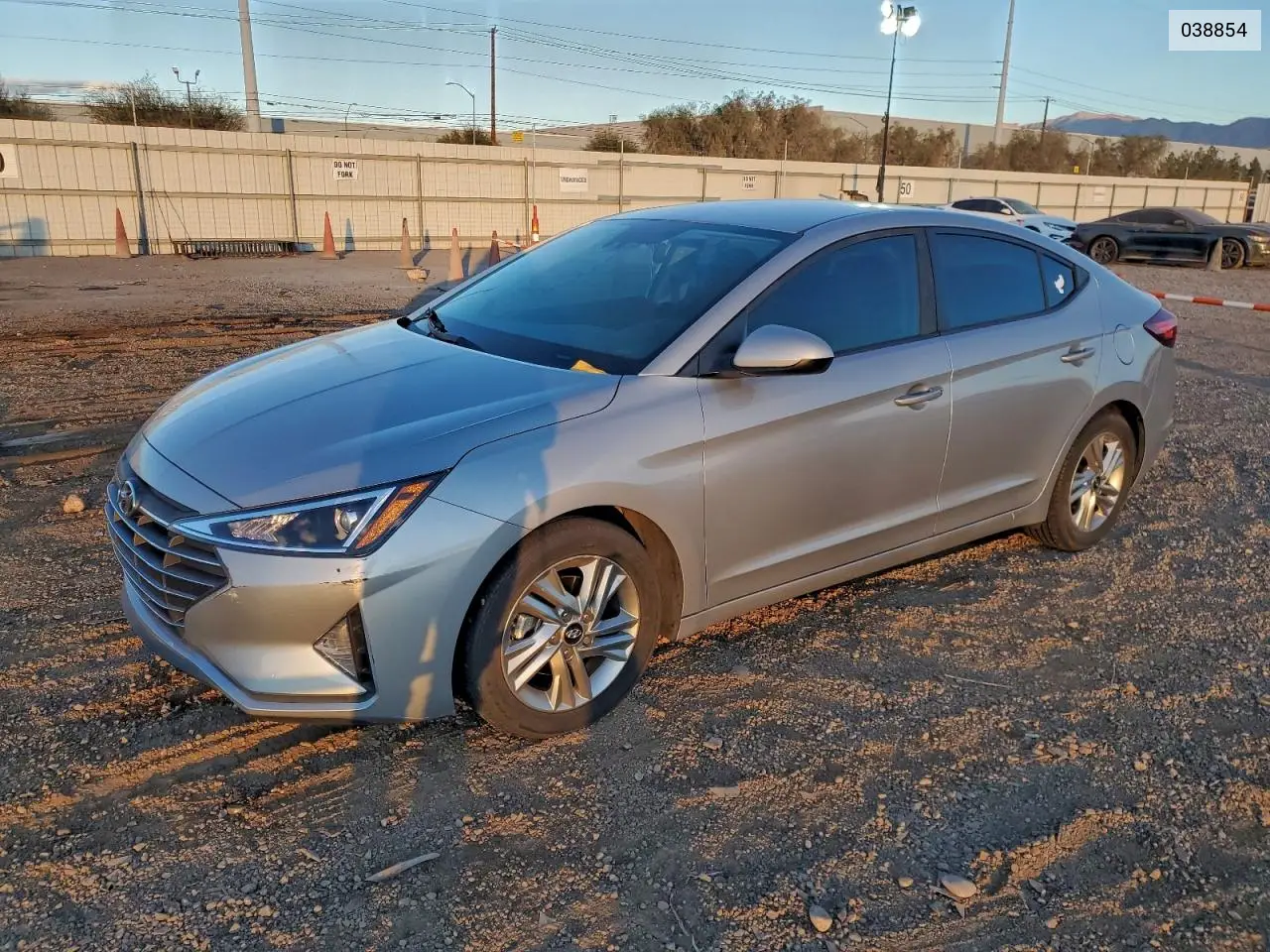 038854 2020 Hyundai Elantra Se