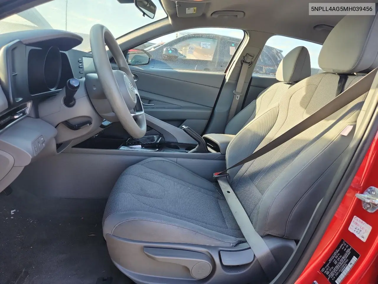 5NPLL4AG5MH039456 2021 Hyundai Elantra