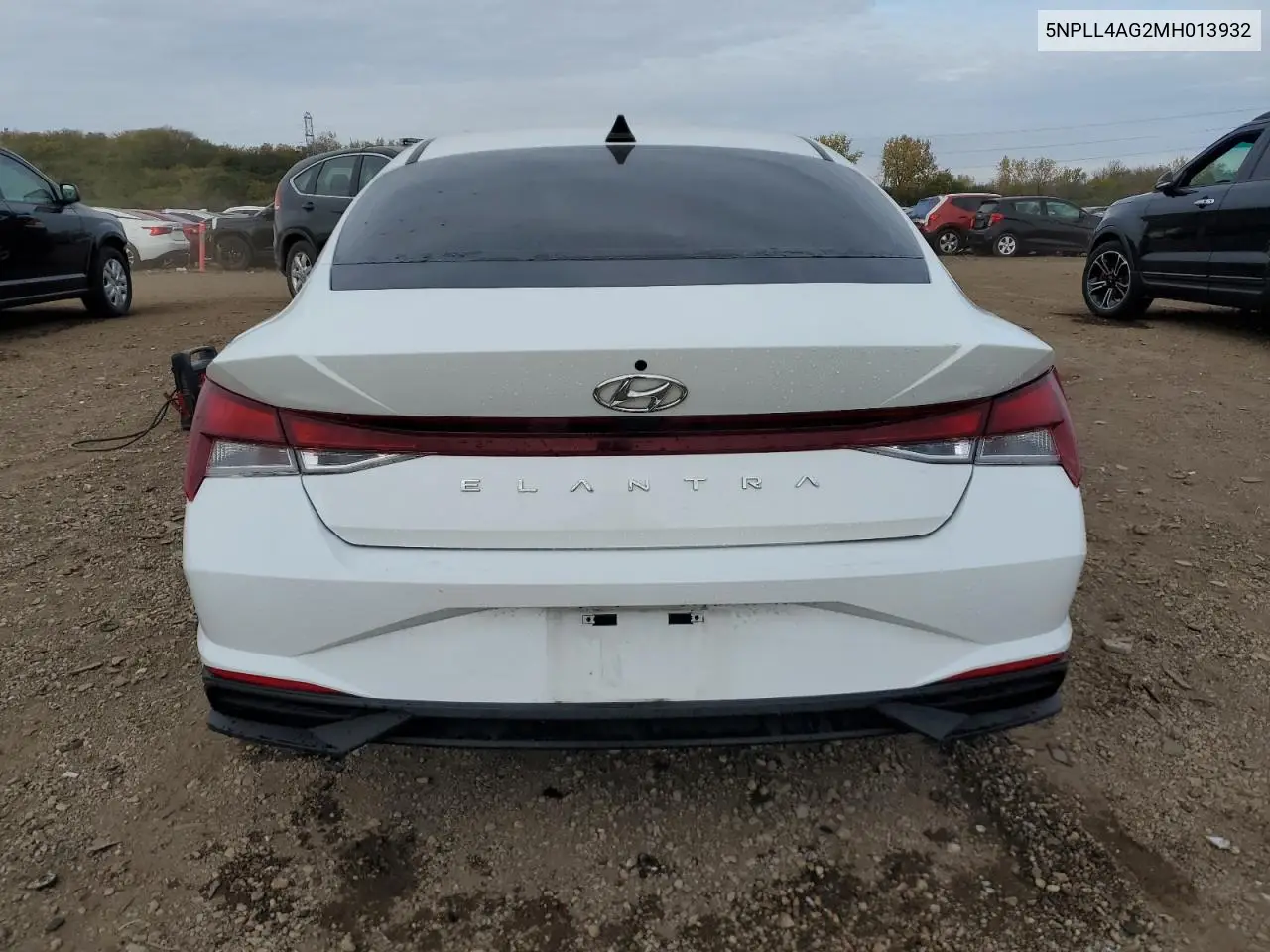 5NPLL4AG2MH013932 2021 Hyundai Elantra Se